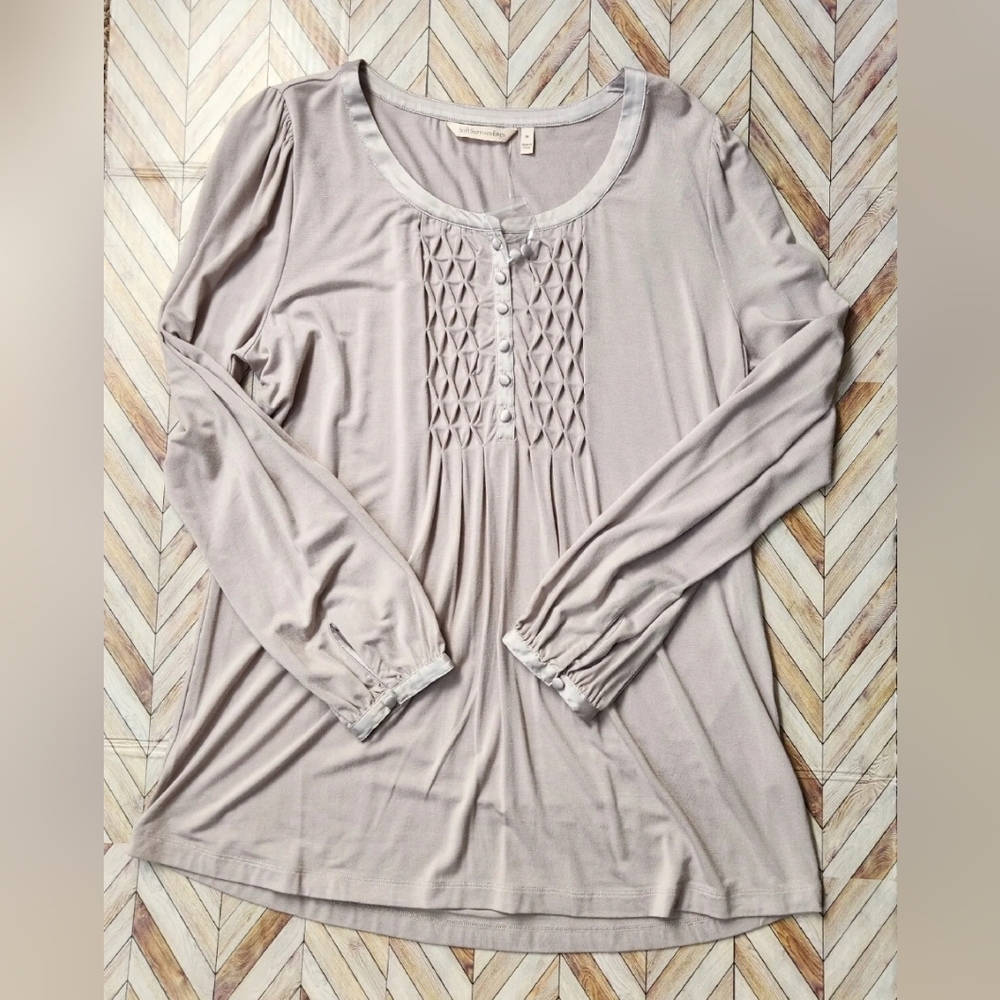 Soft Surroundings gray tunic three quarter sleeve ruffled button top sz M